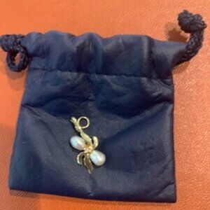 gold, diamond and pearl pendant